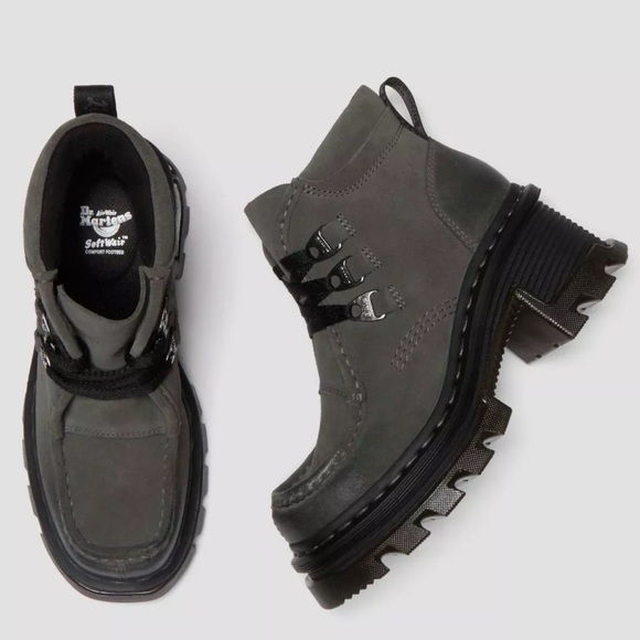 Dr. Martens Corran 3-Eye Atlas Leather Heeled Boots - Picture 2 of 8